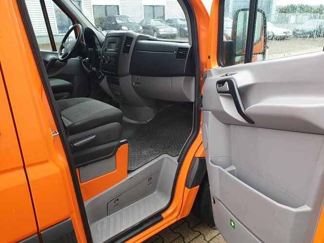 Dubă Mercedes-Benz Sprinter 313 KA 4x2 Sprinter 313 KA 4x2: Foto 7 Dubă Mercedes-Benz Sprinter 313 KA 4x2 Sprinter 313 KA 4x2: Foto 7