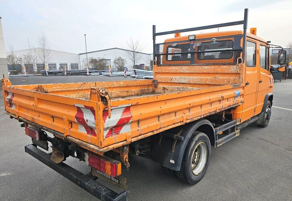 Mercedes-Benz Vario 813 D 4x2 Doka Vario 813 D 4x2 Doka, Meiller Kipper - Camion basculantă: Foto 4 Mercedes-Benz Vario 813 D 4x2 Doka Vario 813 D 4x2 Doka, Meiller Kipper - Camion basculantă: Foto 4