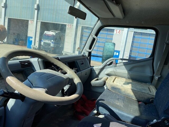 Mitsubishi Canter Fuso 7C15D 4x2 Canter Fuso 7C15D 4x2, Wasserschaden! - Camion basculantă: Foto 2 Mitsubishi Canter Fuso 7C15D 4x2 Canter Fuso 7C15D 4x2, Wasserschaden! - Camion basculantă: Foto 2