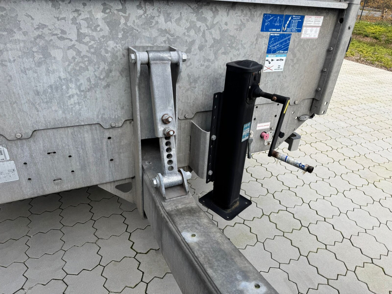 Müller ETUE-TA- 18,0 Müller ETUE-TA- 18,0 to - Remorcă platformă: Foto 4 Müller ETUE-TA- 18,0 Müller ETUE-TA- 18,0 to - Remorcă platformă: Foto 4