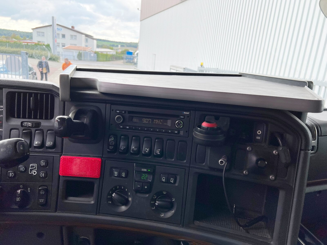 Scania R560 6x2 R560 6x2, V8, Retarder, Liftachse, Standklima, Alu-Bordwände, ca. 15m³ - Camion basculantă: Foto 5 Scania R560 6x2 R560 6x2, V8, Retarder, Liftachse, Standklima, Alu-Bordwände, ca. 15m³ - Camion basculantă: Foto 5