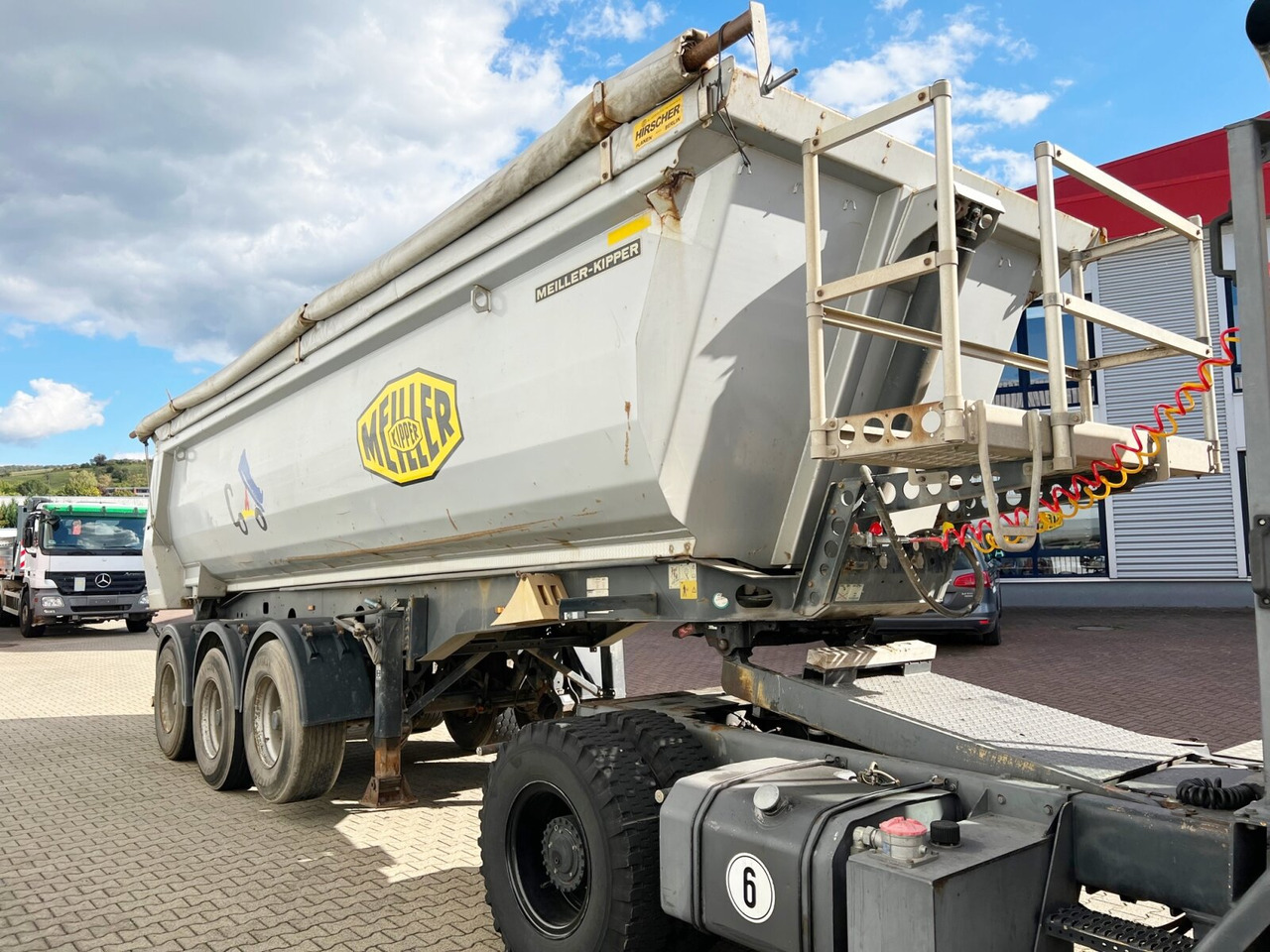 Meiller MHPS 12/27 MHPS 12/27 NOSS2, Stahlmulde ca. 26m³, Liftachse - Semiremorcă: Foto 1 Meiller MHPS 12/27 MHPS 12/27 NOSS2, Stahlmulde ca. 26m³, Liftachse - Semiremorcă: Foto 1