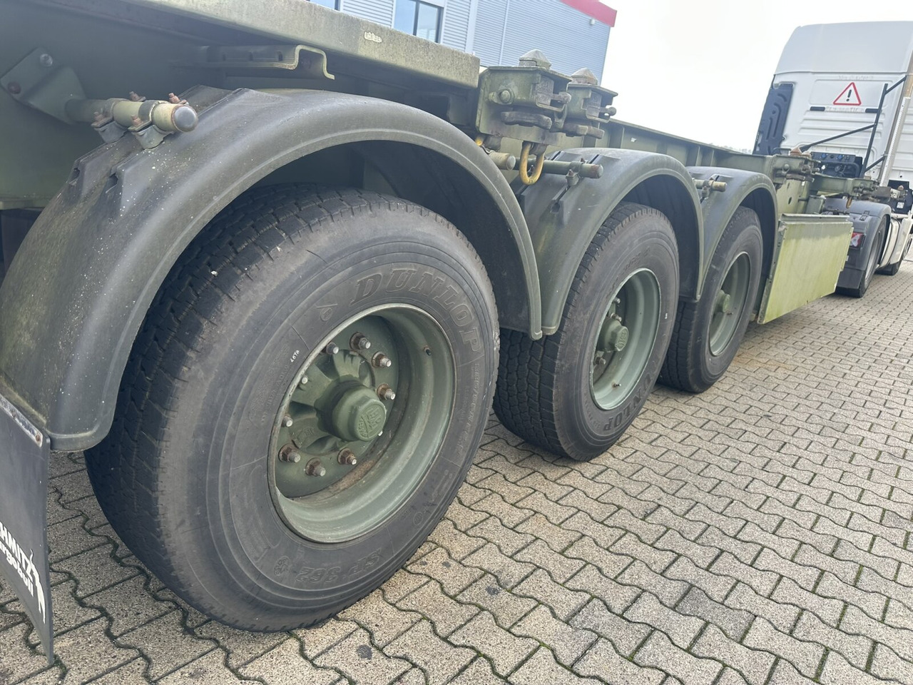 Schmitz Cargobull SCF 24 Containerchassis SCF 24 Containerchassis, Nachlauflenkachse, 2x20/20/30/40ft, Ex-! - Semiremorcă: Foto 3 Schmitz Cargobull SCF 24 Containerchassis SCF 24 Containerchassis, Nachlauflenkachse, 2x20/20/30/40ft, Ex-! - Semiremorcă: Foto 3