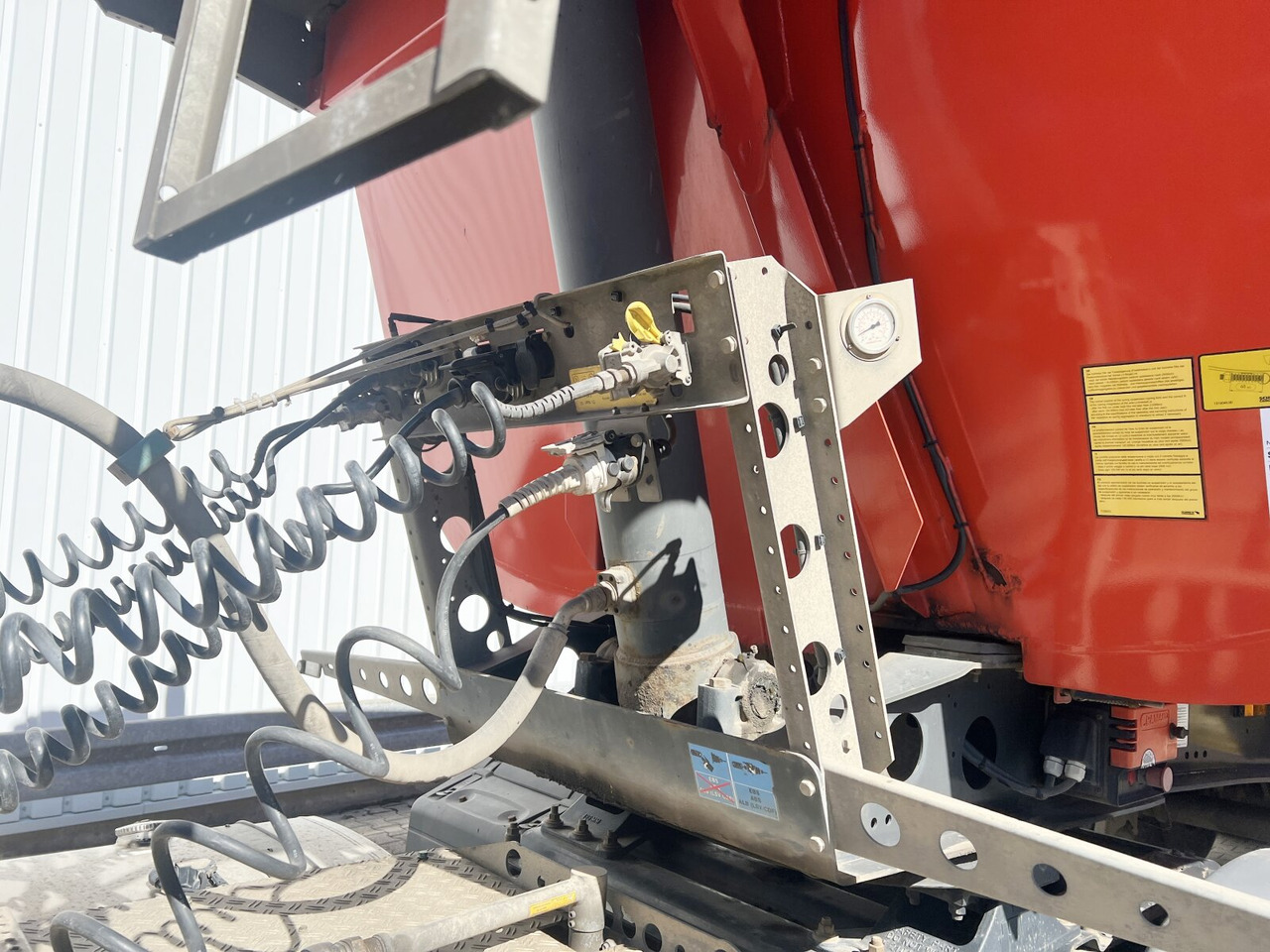 Schmitz Cargobull SKI 24 SL 7.2 SKI 24 SL 7.2, Thermo-Stahlmulde ca. 24m³, Liftachse, E-Verdeck - Semiremorcă: Foto 5 Schmitz Cargobull SKI 24 SL 7.2 SKI 24 SL 7.2, Thermo-Stahlmulde ca. 24m³, Liftachse, E-Verdeck - Semiremorcă: Foto 5