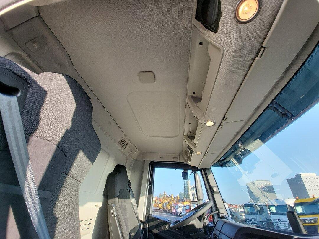 T-Way 360 6x6 T-Way 360 6x6 - Camion cu cârlig: Foto 5 T-Way 360 6x6 T-Way 360 6x6 - Camion cu cârlig: Foto 5