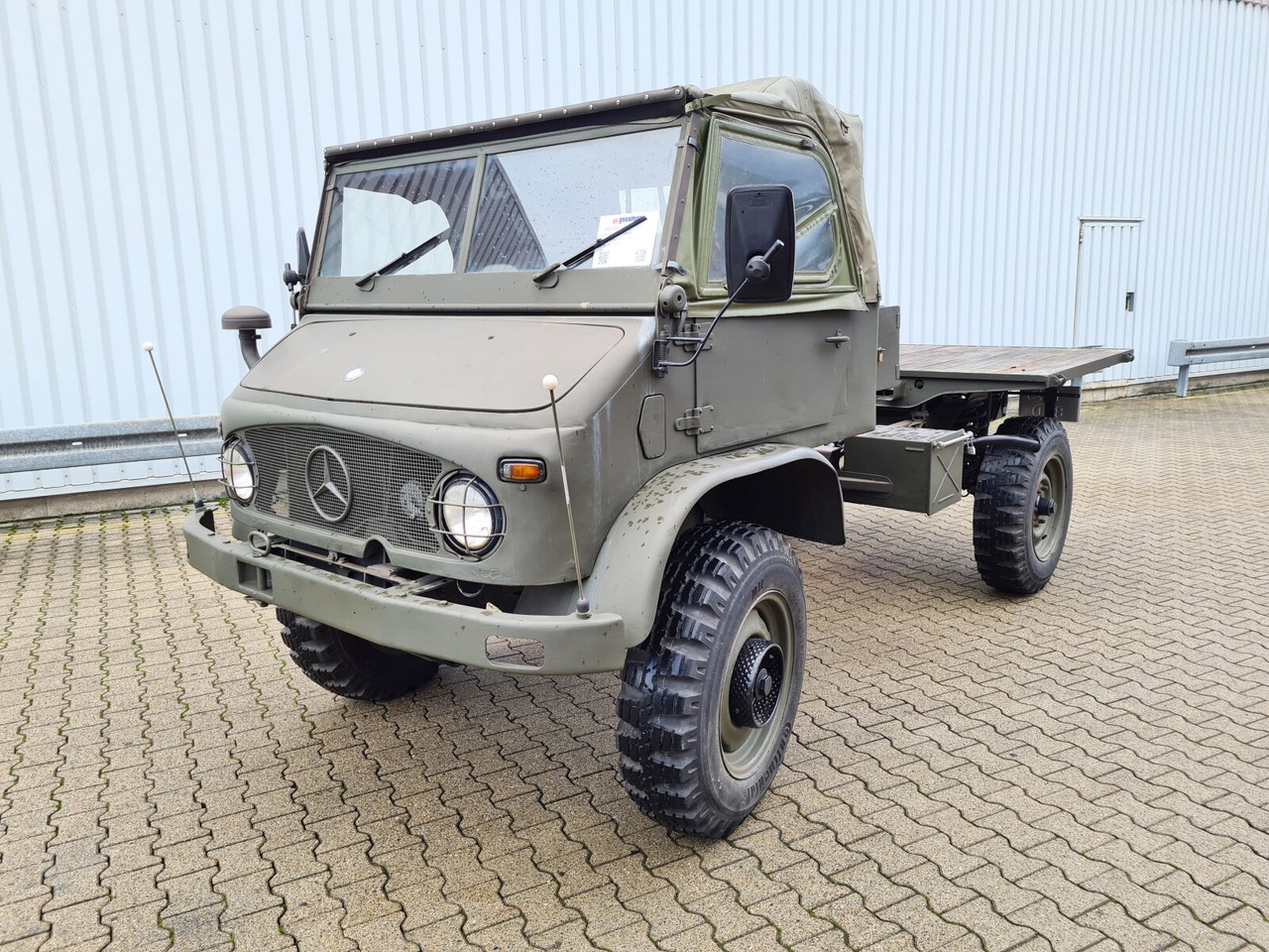 Unimog 404 4x4 S Cabrio 404 4x4 S Cabrio, Benziner - Camion platformă: Foto 1 Unimog 404 4x4 S Cabrio 404 4x4 S Cabrio, Benziner - Camion platformă: Foto 1