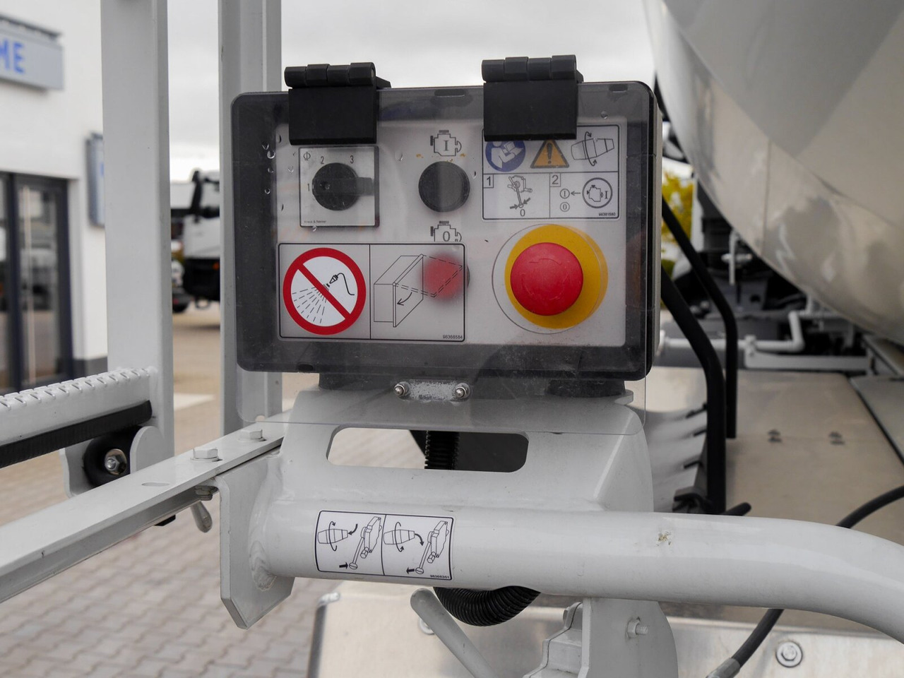 X-Way AD360X40BZ 8x4 X-Way AD360X40BZ 8x4, Stetter 8/9m³ - Autobetonieră: Foto 4 X-Way AD360X40BZ 8x4 X-Way AD360X40BZ 8x4, Stetter 8/9m³ - Autobetonieră: Foto 4