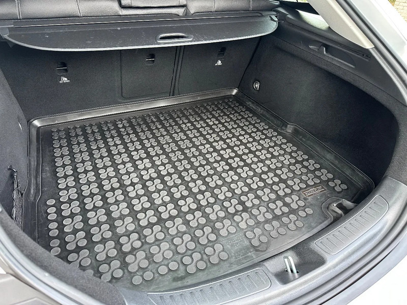 Mercedes-Benz CLA-Klasse 200 D - SHOOTING BRAKE + STANDKLIMA + NAVI - Automobil: Foto 4 Mercedes-Benz CLA-Klasse 200 D - SHOOTING BRAKE + STANDKLIMA + NAVI - Automobil: Foto 4