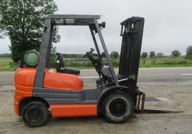 Toyota 426FGF25 - Motostivuitor: Foto 1 Toyota 426FGF25 - Motostivuitor: Foto 1