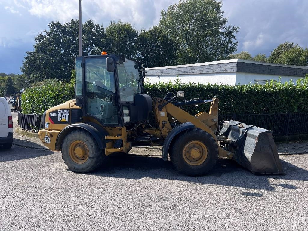 CAT 907H2 35Km/h EPA - CE - Încărcător frontal pe pneuri: Foto 1 CAT 907H2 35Km/h EPA - CE - Încărcător frontal pe pneuri: Foto 1