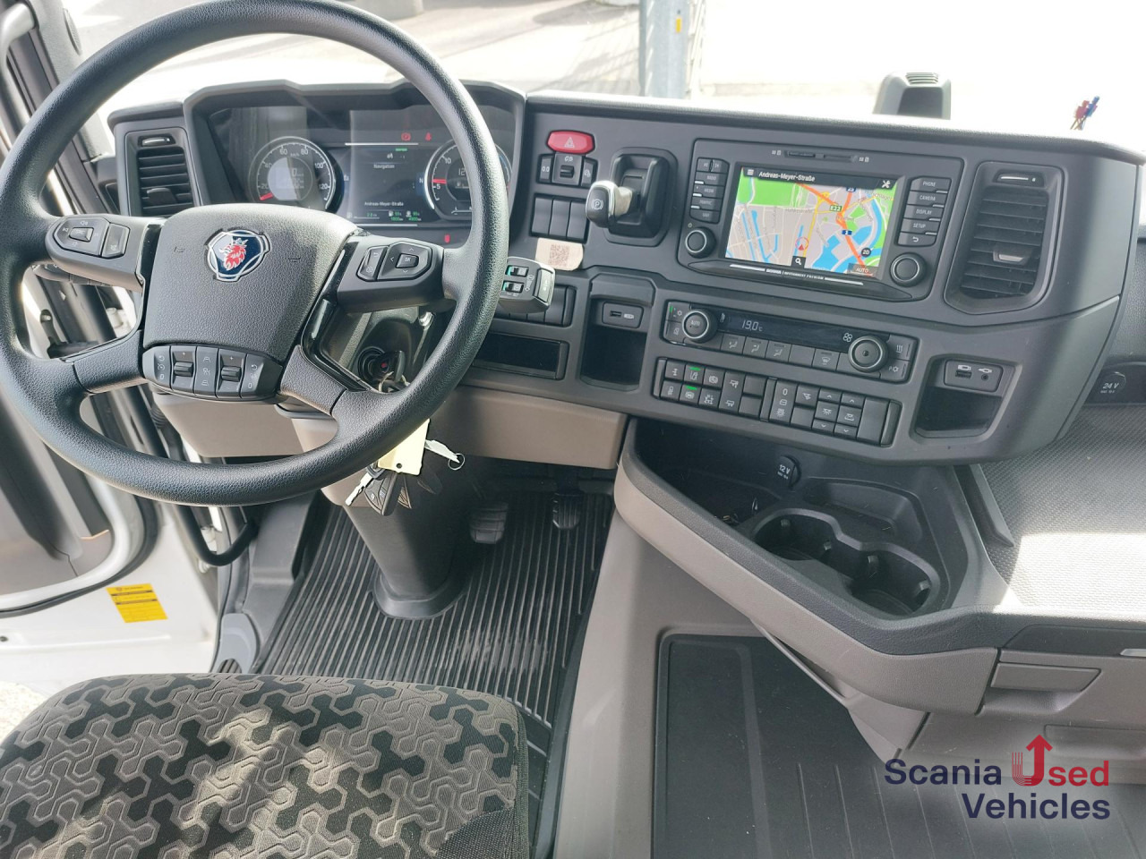 SCANIA R 460 A4x2NA SUPER, 2 Kreis Hydraulik - Cap tractor: Foto 3 SCANIA R 460 A4x2NA SUPER, 2 Kreis Hydraulik - Cap tractor: Foto 3