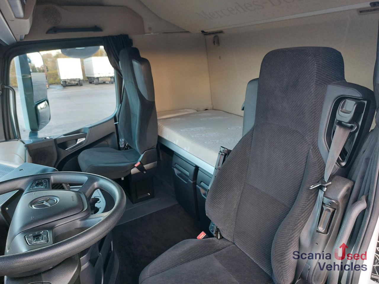 MERCEDES-BENZ 1845L Edscha - NUR KOMPLETT m. ANH.!!! - Camion cu prelată: Foto 5 MERCEDES-BENZ 1845L Edscha - NUR KOMPLETT m. ANH.!!! - Camion cu prelată: Foto 5