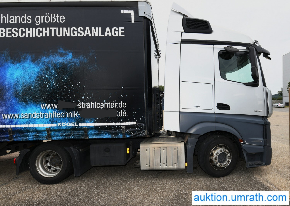 Mercedes Benz Actros DB 1842 LS Sattelzugmaschine EURO 6 StreamSpace LowLiner Klimaautomatik Automatikgetriebe Navi - Cap tractor: Foto 4 Mercedes Benz Actros DB 1842 LS Sattelzugmaschine EURO 6 StreamSpace LowLiner Klimaautomatik Automatikgetriebe Navi - Cap tractor: Foto 4
