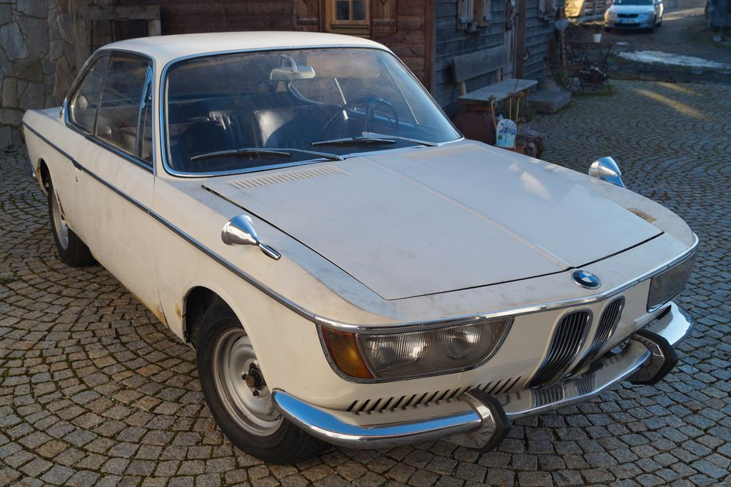 BMW 2000 CS - Automobil: Foto 1 BMW 2000 CS - Automobil: Foto 1