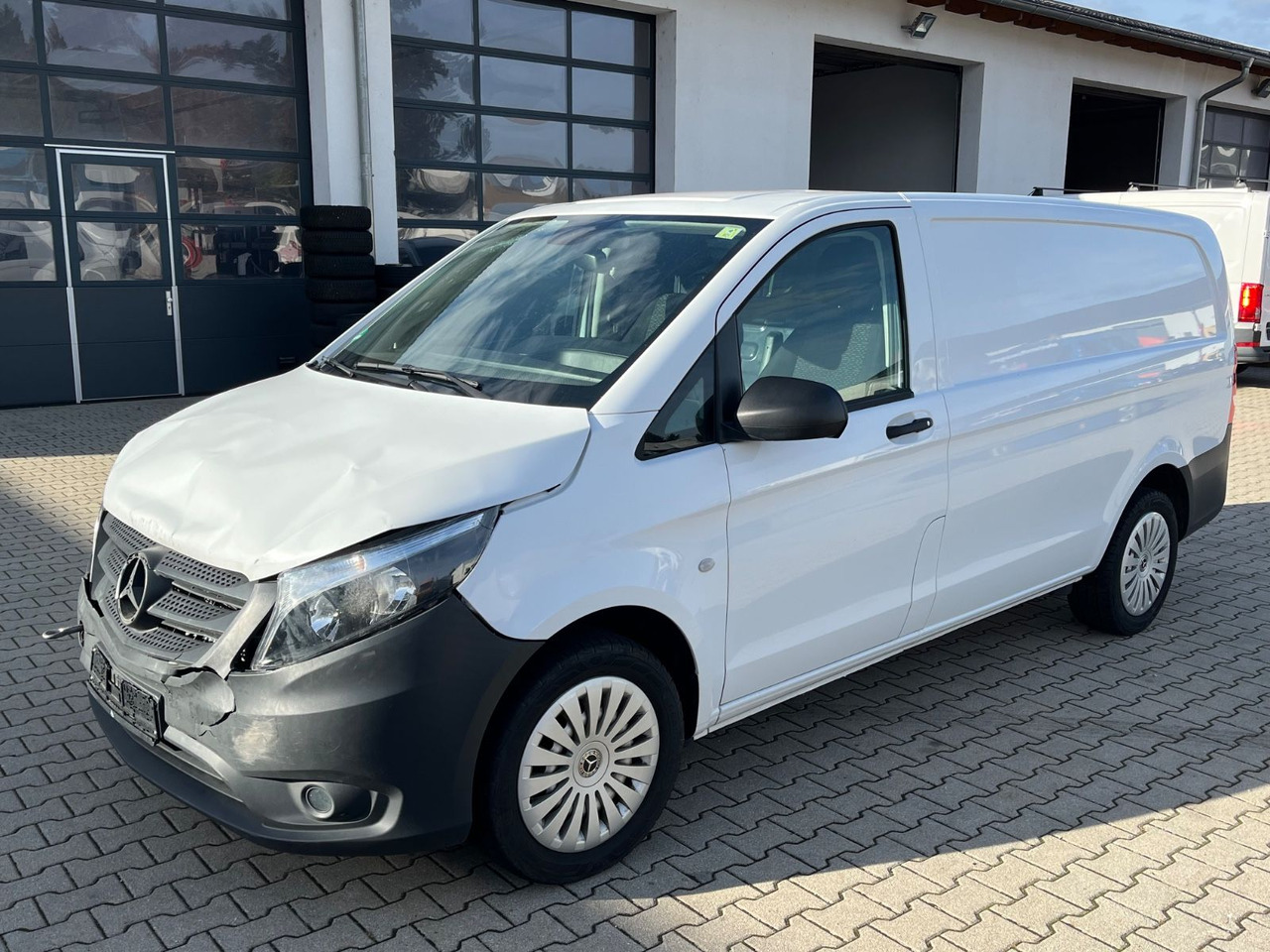 Mercedes-Benz Vito 116CDI 53384KM - Autoutilitară compactă: Foto 1 Mercedes-Benz Vito 116CDI 53384KM - Autoutilitară compactă: Foto 1