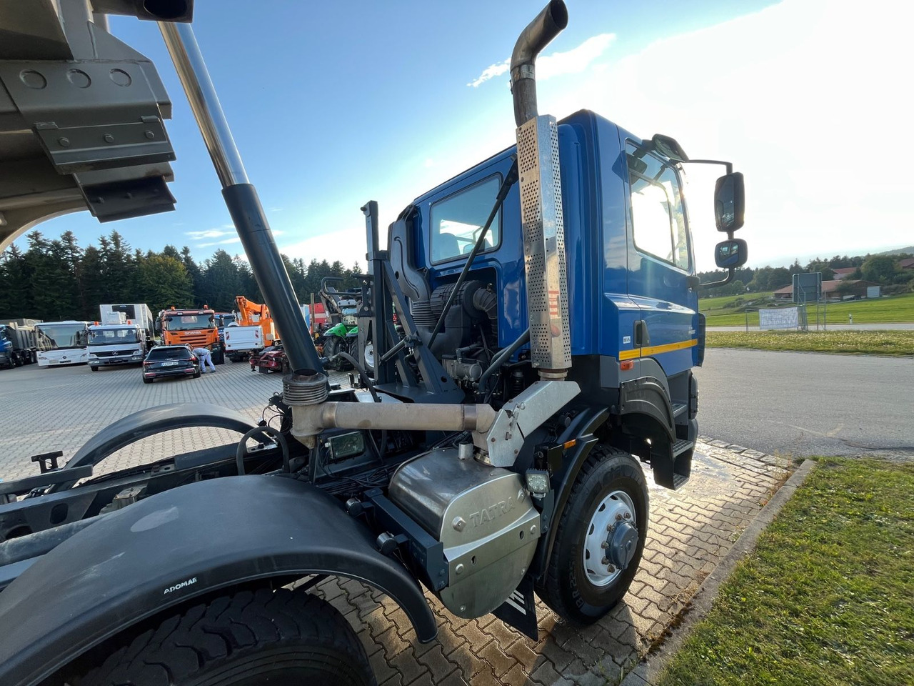 Tatra Phoenix 460T 158 8x8 20m³ Kippmulde - Camion basculantă: Foto 4 Tatra Phoenix 460T 158 8x8 20m³ Kippmulde - Camion basculantă: Foto 4
