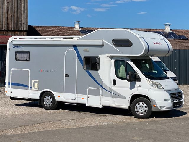 Dethleffs A 7071, Solar,SAT,AHK - Autorulotă alkov: Foto 1 Dethleffs A 7071, Solar,SAT,AHK - Autorulotă alkov: Foto 1