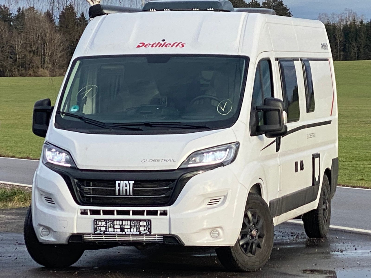 Dethleffs Globetrail CVD 600 DK Classic - Camper van: Foto 2 Dethleffs Globetrail CVD 600 DK Classic - Camper van: Foto 2