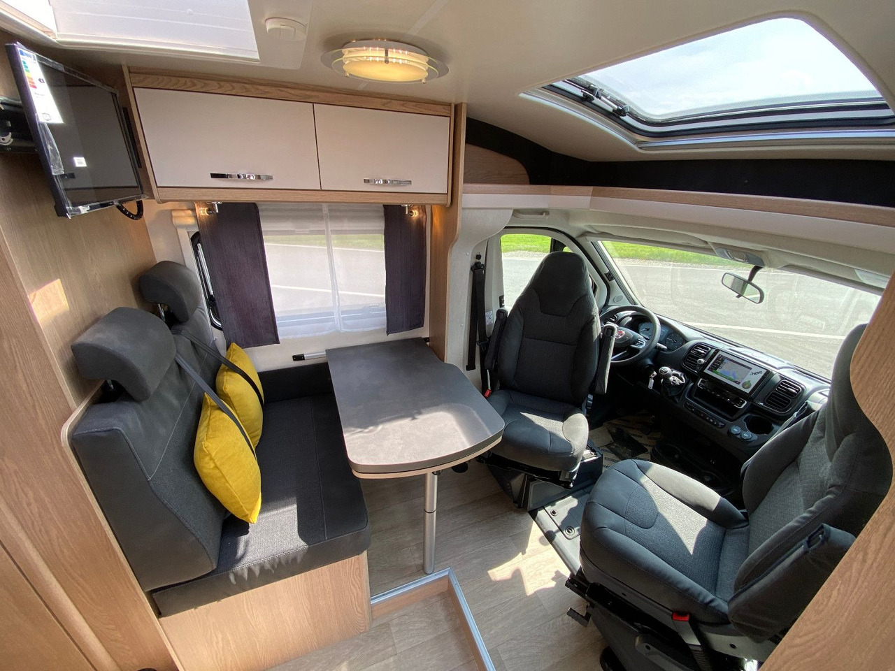 Autorulotă semi-integrată Hobby Optima ONTOUR Edition F V65 GE,SAT,Navi,Markise: Foto 10