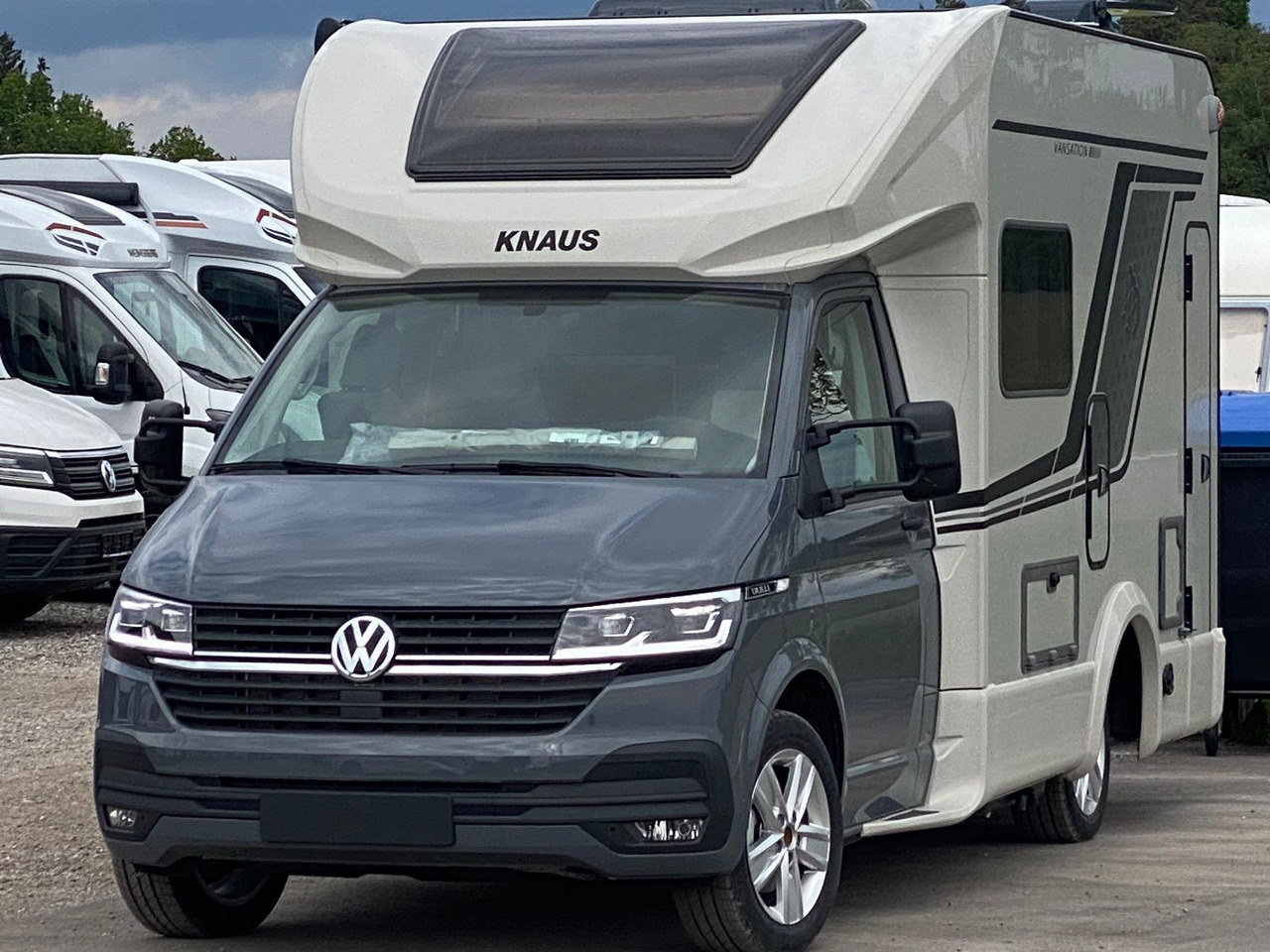Knaus Tourer Van 500 LT, slide Bett, 4 P. Zulassung - Autorulotă semi-integrată: Foto 1 Knaus Tourer Van 500 LT, slide Bett, 4 P. Zulassung - Autorulotă semi-integrată: Foto 1