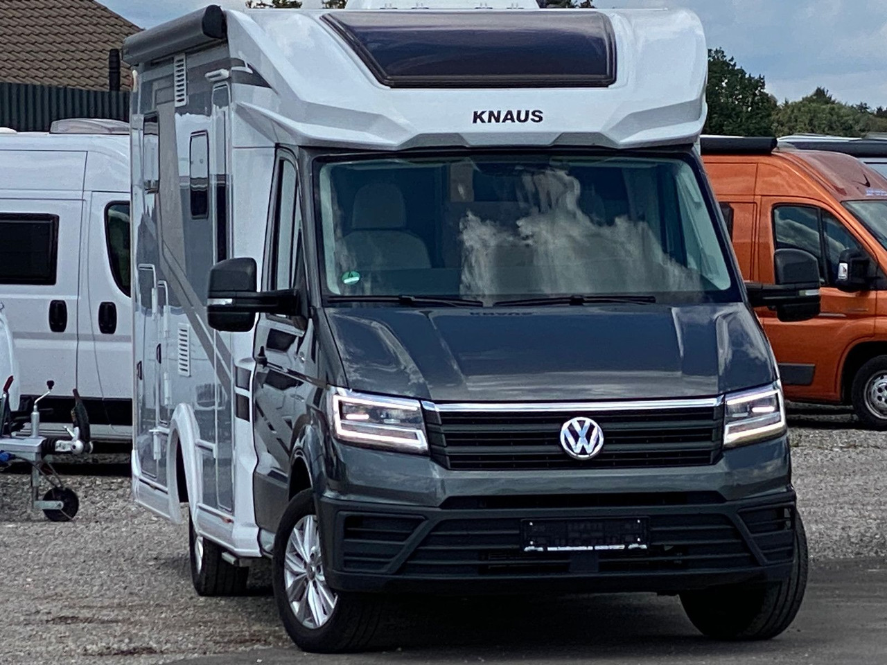 Knaus Van TI PLUS Platinium Selection 650 MEG,Automat - Autorulotă semi-integrată: Foto 4 Knaus Van TI PLUS Platinium Selection 650 MEG,Automat - Autorulotă semi-integrată: Foto 4