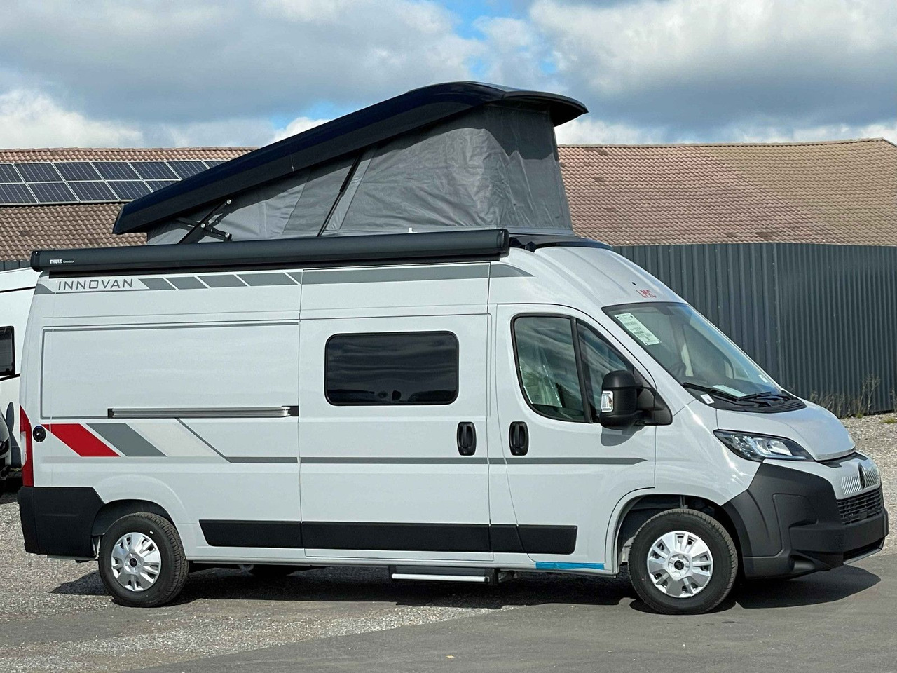 LMC INNOVAN 600 ,ASD, Aufstelldach,26 Modell,Navi - Camper van: Foto 4 LMC INNOVAN 600 ,ASD, Aufstelldach,26 Modell,Navi - Camper van: Foto 4