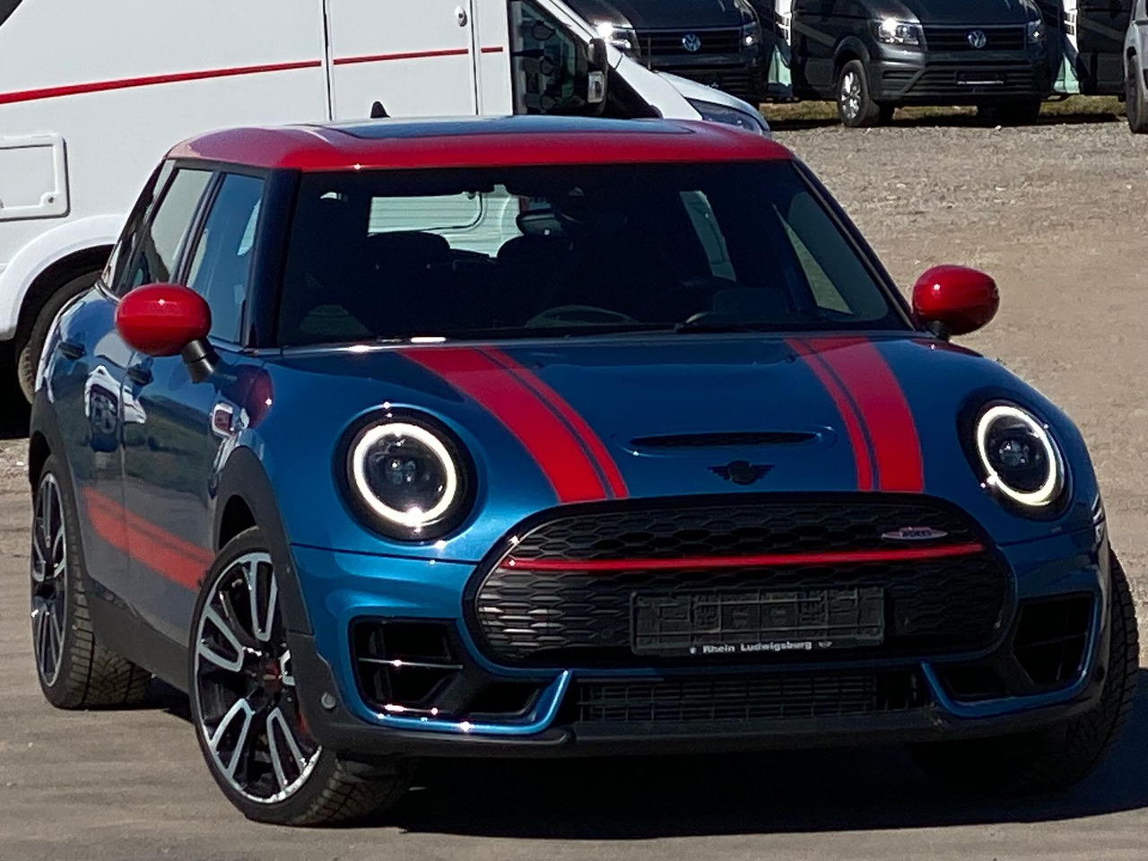 MINIClubman JCW John Cooper Works Trim All4 - Berlină/ Sedan: Foto 1 MINIClubman JCW John Cooper Works Trim All4 - Berlină/ Sedan: Foto 1
