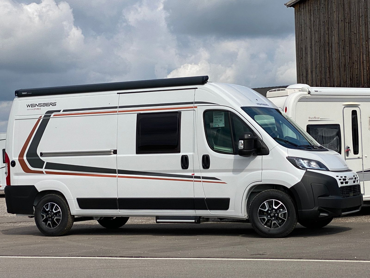 Weinsberg CaraBus 600 MQ EDITION Fire - Camper van: Foto 2 Weinsberg CaraBus 600 MQ EDITION Fire - Camper van: Foto 2