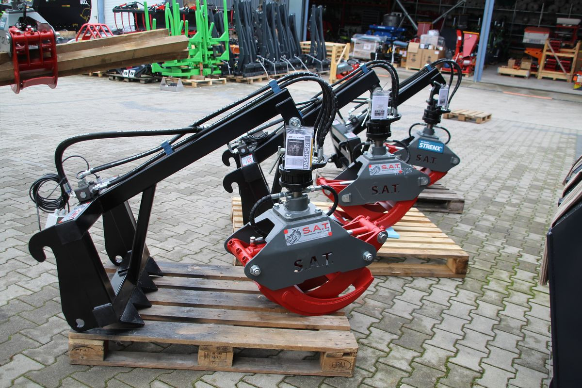 SAT - Rückezange mit Auslegearm - Neumaschine - Utilaj forestier: Foto 1 SAT - Rückezange mit Auslegearm - Neumaschine - Utilaj forestier: Foto 1