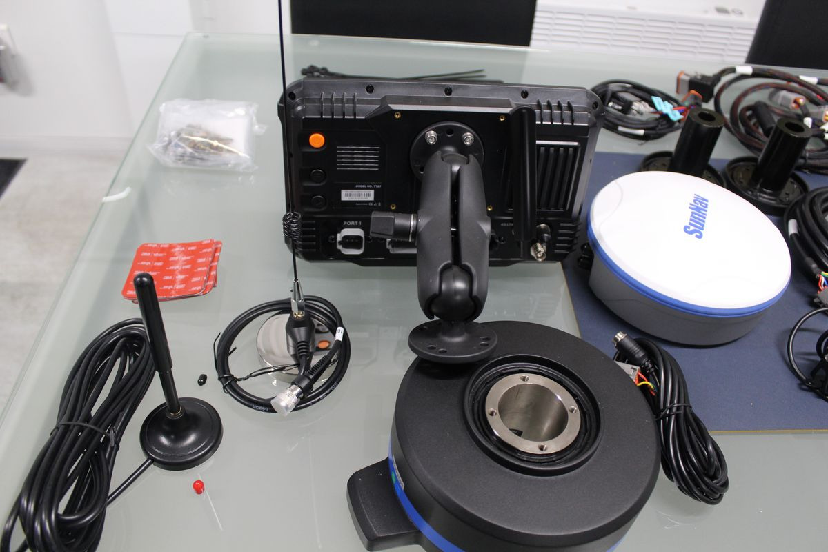 Utilaje agricole nou AKTION-SunNav Lenksystem RTK Komplett-S.A.T.: Foto 14