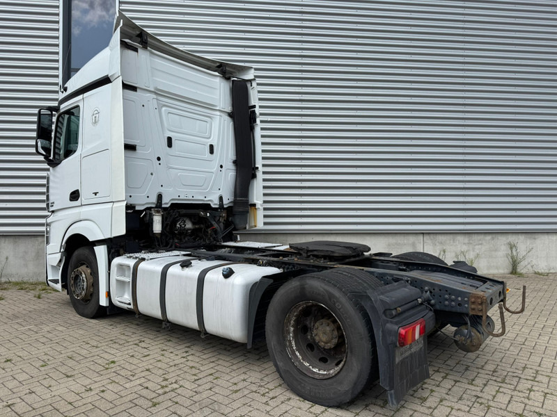 Mercedes-Benz Actros 1845 / Euro 5 / 2 Tanks / 2 In Stock - Cap tractor: Foto 3 Mercedes-Benz Actros 1845 / Euro 5 / 2 Tanks / 2 In Stock - Cap tractor: Foto 3
