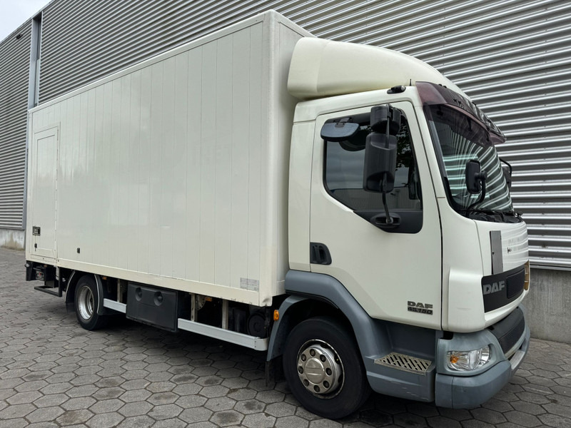 DAF LF 45.150 / Manual / Euro 3 / Tail Lift / TUV: 2-2026 / NL truck - Camion furgon: Foto 2 DAF LF 45.150 / Manual / Euro 3 / Tail Lift / TUV: 2-2026 / NL truck - Camion furgon: Foto 2