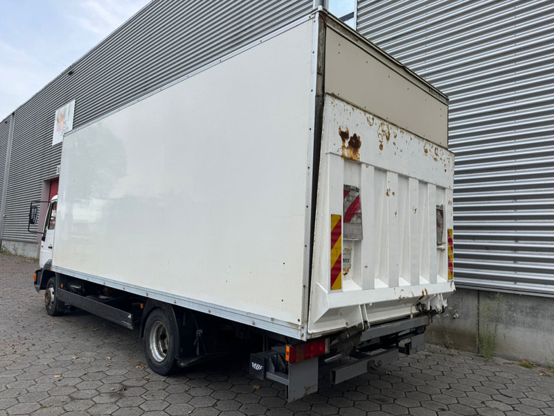 MAN 8.163 / Tail Lift / Manual / 3 Seats / Belgium Truck - Camion furgon: Foto 4 MAN 8.163 / Tail Lift / Manual / 3 Seats / Belgium Truck - Camion furgon: Foto 4