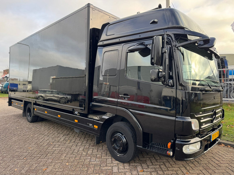 Mercedes-Benz ATEGO 818 / 228.000..KM!! / Sleeping Cab / TUV: 7-2026 / NL Truck - Camion furgon: Foto 2 Mercedes-Benz ATEGO 818 / 228.000..KM!! / Sleeping Cab / TUV: 7-2026 / NL Truck - Camion furgon: Foto 2
