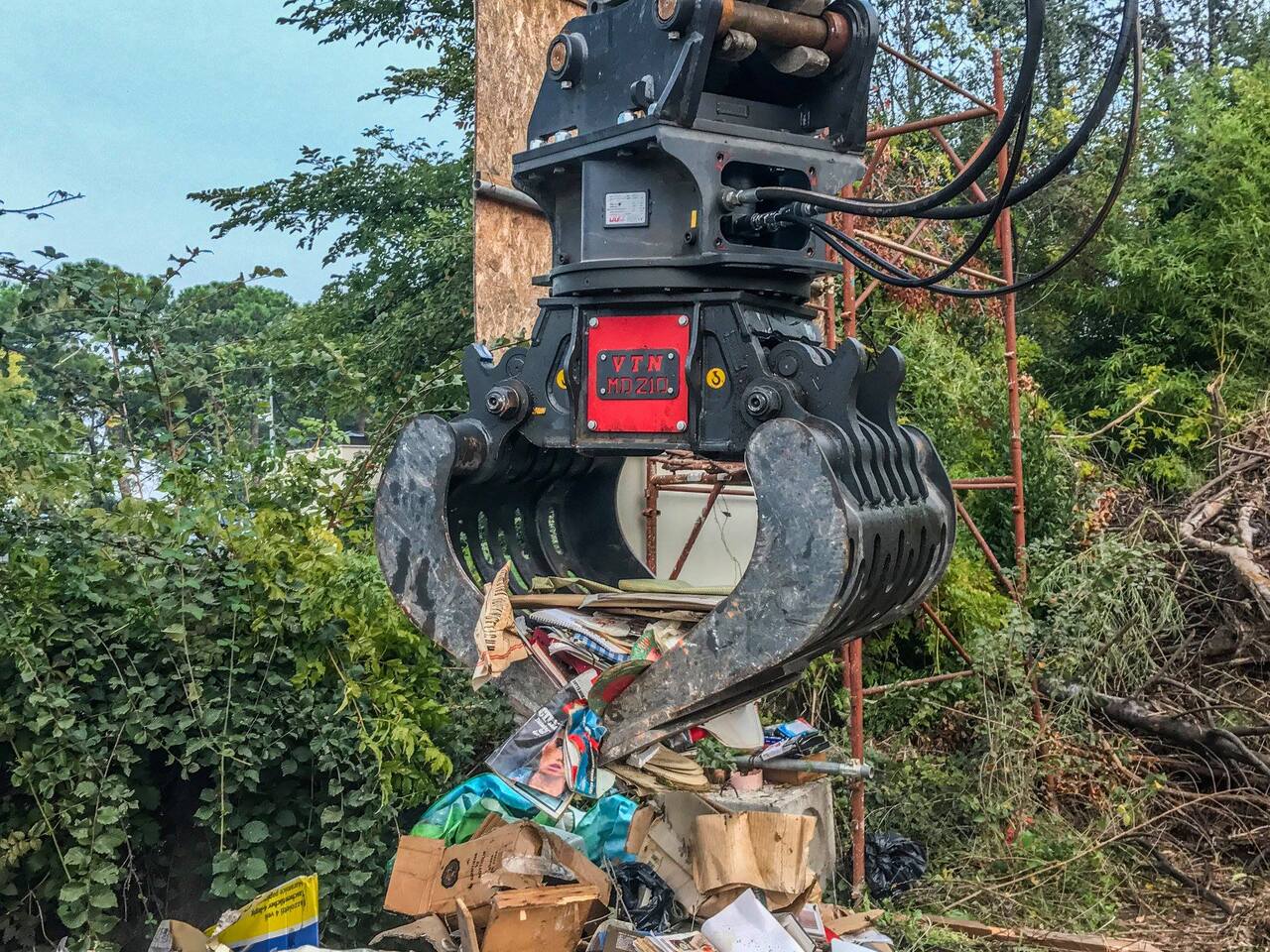 VTN MD210 S Hydraulic Demolition Sorting grapple - Graifer pentru Utilaje constructii: Foto 3 VTN MD210 S Hydraulic Demolition Sorting grapple - Graifer pentru Utilaje constructii: Foto 3