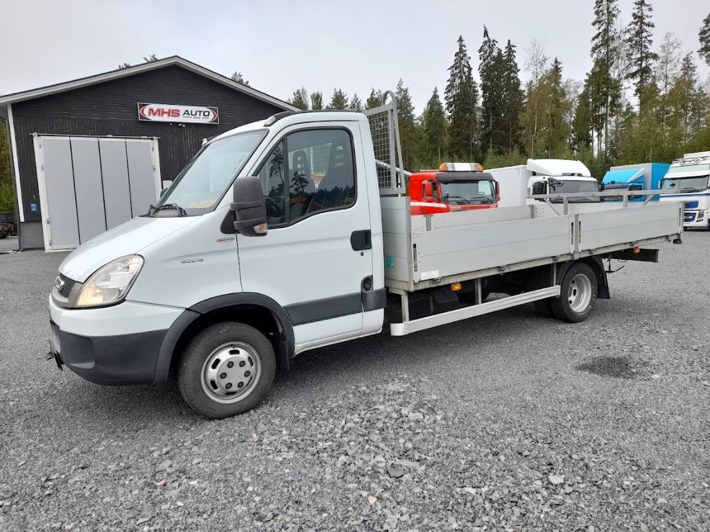 Iveco Daily 40 C18 automat - Autoutilitară cu platformă: Foto 1 Iveco Daily 40 C18 automat - Autoutilitară cu platformă: Foto 1