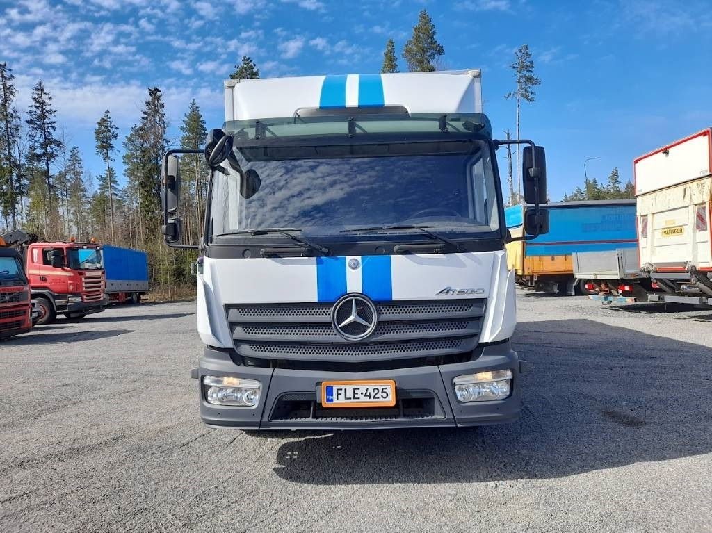 Mercedes-Benz Atego 918 Euro 6  - Camion frigider: Foto 3 Mercedes-Benz Atego 918 Euro 6  - Camion frigider: Foto 3