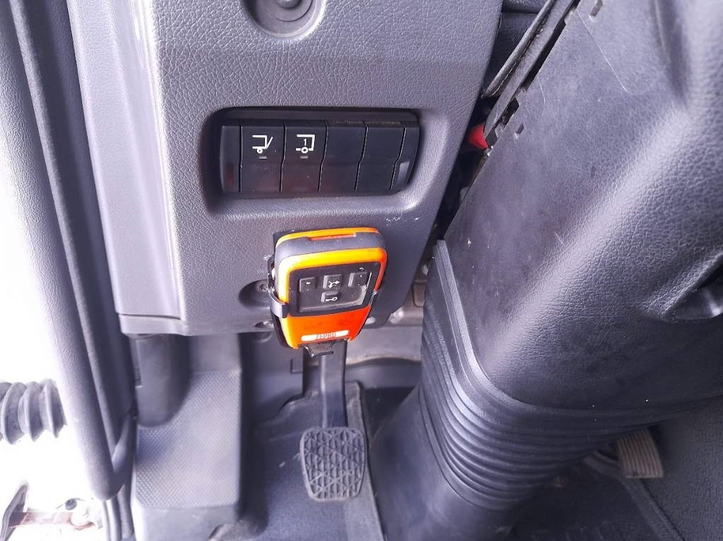 Mercedes-Benz Atego 918 - Camion frigider: Foto 5 Mercedes-Benz Atego 918 - Camion frigider: Foto 5