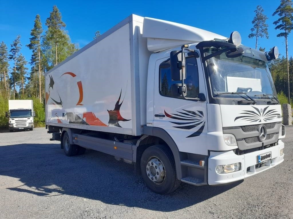 Mercedes-Benz Atego - Camion furgon: Foto 3 Mercedes-Benz Atego - Camion furgon: Foto 3