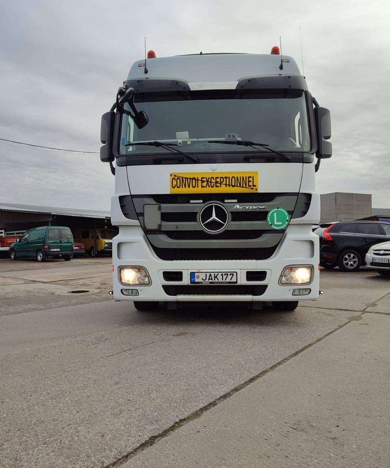 Mercedes-Benz Actros 1844 LS - Cap tractor: Foto 2 Mercedes-Benz Actros 1844 LS - Cap tractor: Foto 2