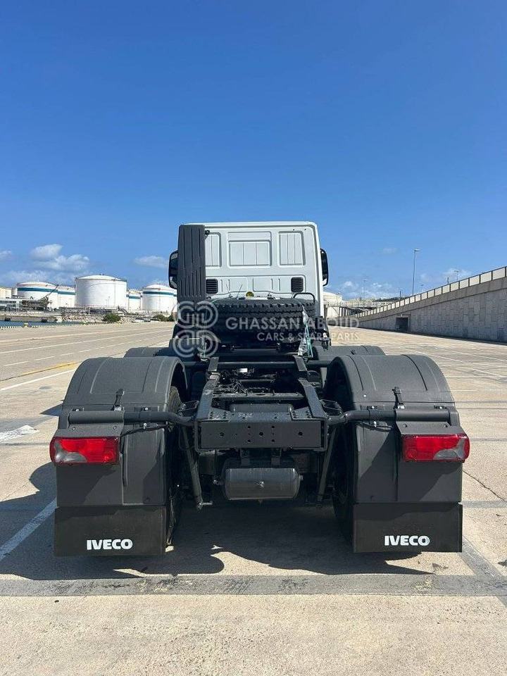 IVECO T-WAY Tractor 6×4 AT720T47TH GVW 26-38 Ton HP 470 R20Tyre MY25 - Cap tractor: Foto 3 IVECO T-WAY Tractor 6×4 AT720T47TH GVW 26-38 Ton HP 470 R20Tyre MY25 - Cap tractor: Foto 3