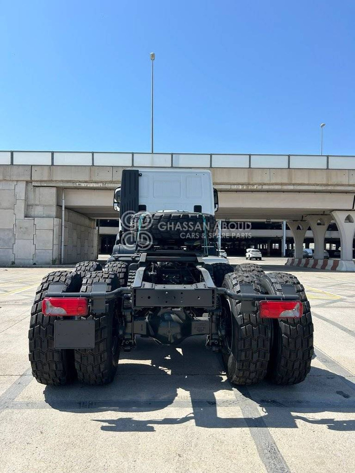 IVECO T-WAY Tractor 6×6 AT720T47WTH GVW 33 Ton HP 470 R20Tyre MY25 - Cap tractor: Foto 4 IVECO T-WAY Tractor 6×6 AT720T47WTH GVW 33 Ton HP 470 R20Tyre MY25 - Cap tractor: Foto 4