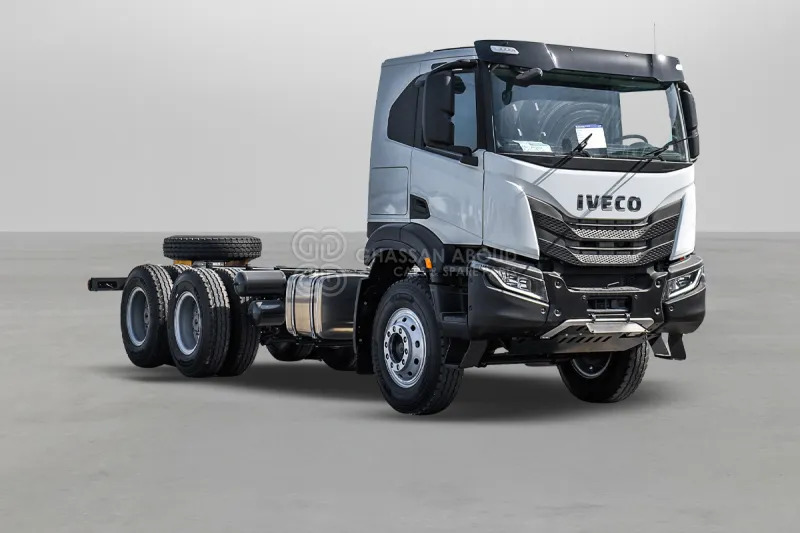 IVECO T-WAY AT380T47H 6X4 R24 TYRES CHASSIS - Barcelona Stock - Camion şasiu: Foto 1 IVECO T-WAY AT380T47H 6X4 R24 TYRES CHASSIS - Barcelona Stock - Camion şasiu: Foto 1