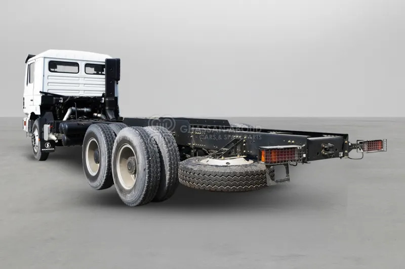 Shacman 6x4 F3000 Chassis - Camion şasiu: Foto 5 Shacman 6x4 F3000 Chassis - Camion şasiu: Foto 5