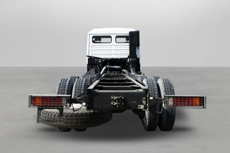 Shacman 6x4 F3000 Chassis - Camion şasiu: Foto 2 Shacman 6x4 F3000 Chassis - Camion şasiu: Foto 2