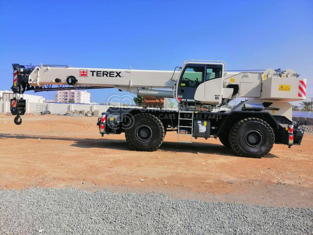 TEREX RT1070 70-ton Capacity Class Rough Terrain crane MY23 - Macara pentru teren accidentat: Foto 5 TEREX RT1070 70-ton Capacity Class Rough Terrain crane MY23 - Macara pentru teren accidentat: Foto 5