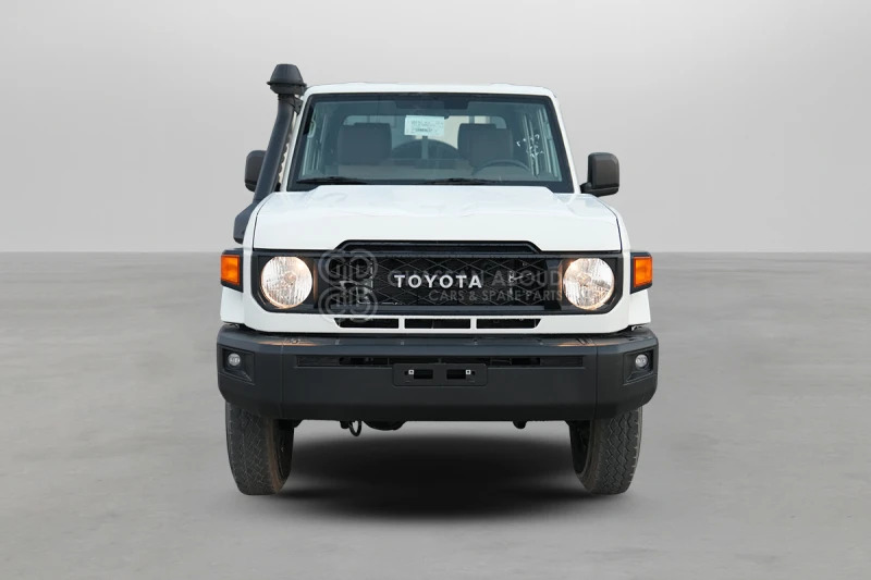 Toyota Land Cruiser Pick Up LC79 4X4 DC - Pick-up: Foto 4 Toyota Land Cruiser Pick Up LC79 4X4 DC - Pick-up: Foto 4