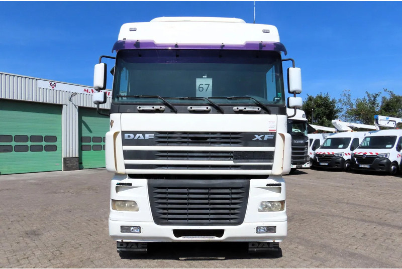 DAF 95.480 EURO 4, PTO, HYDRAULIC, 2X FUEL TANK - Cap tractor: Foto 3 DAF 95.480 EURO 4, PTO, HYDRAULIC, 2X FUEL TANK - Cap tractor: Foto 3