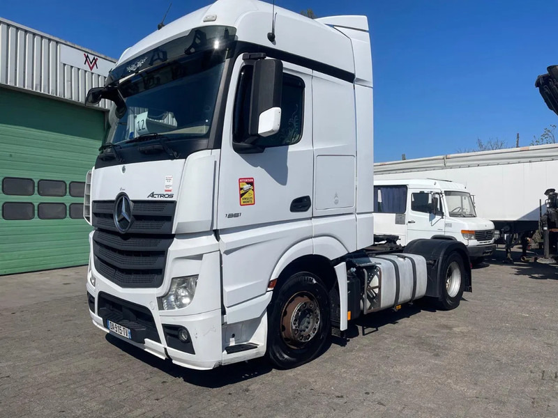 Mercedes-Benz Actros 1851 RETARDER, EVV, 831300 km original! RETARDER, 2 tanks - Cap tractor: Foto 1 Mercedes-Benz Actros 1851 RETARDER, EVV, 831300 km original! RETARDER, 2 tanks - Cap tractor: Foto 1