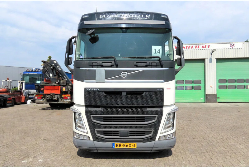 Volvo FH 460 NL truck, LNG, FRIGO - Cap tractor: Foto 3 Volvo FH 460 NL truck, LNG, FRIGO - Cap tractor: Foto 3